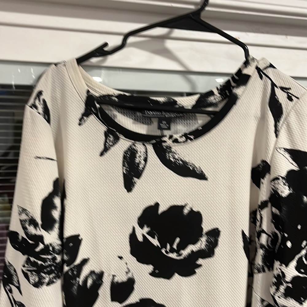 Danilo boutique black and white Dress , size 2X, nice for spring and summ. - Picture 2 of 5